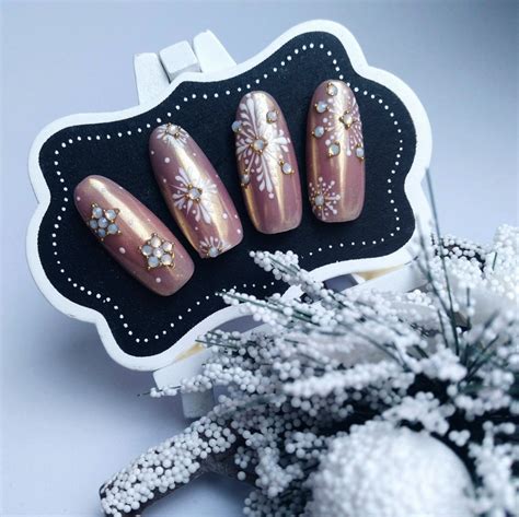 Snowflake Nail Art and Design: Easy Step-by-Step Tutorial - LadyLife