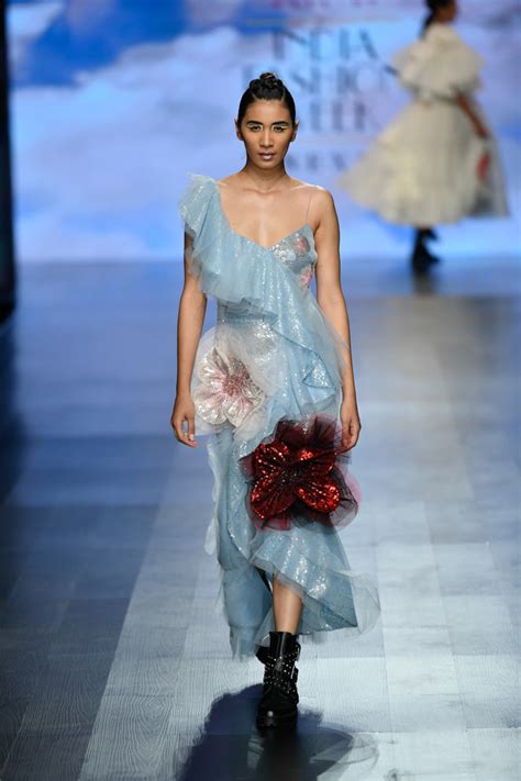 Dresses – Page 3 – Gauri and Nainika