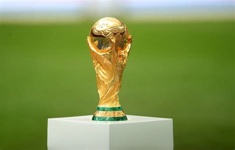 World Cup Man of the Match Trophy 的图像结果
