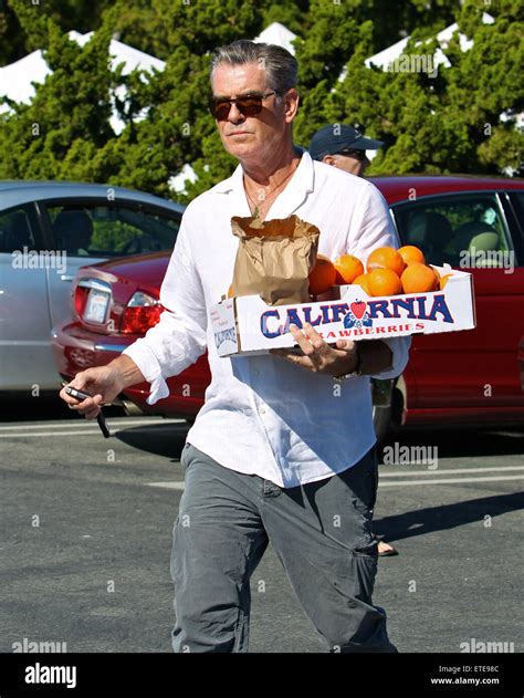 Malibu farmers market hi-res stock photography and images - Alamy