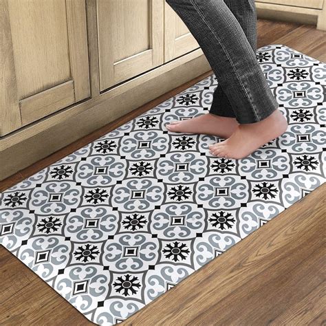 10 Best Kitchen Mats for Hardwood Floors 2021