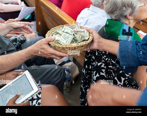 Offering Service Church High Resolution Stock Photography and Images - Alamy