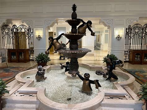 How Does Booking Work with Multiple DVC Contracts? | DVC Resale Market