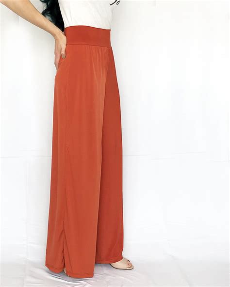 Easy DIY Wide Leg Palazzo Pant Sewing Pattern | Wide leg pants pattern ...