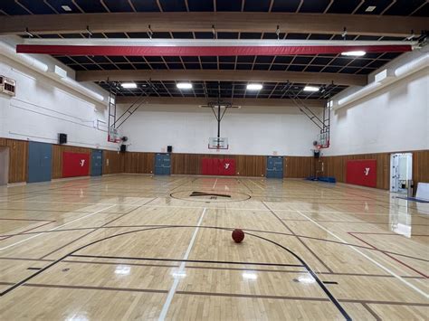 San Rafael, CA Cancha de baloncesto: YMCA San Rafael – Courts of the World