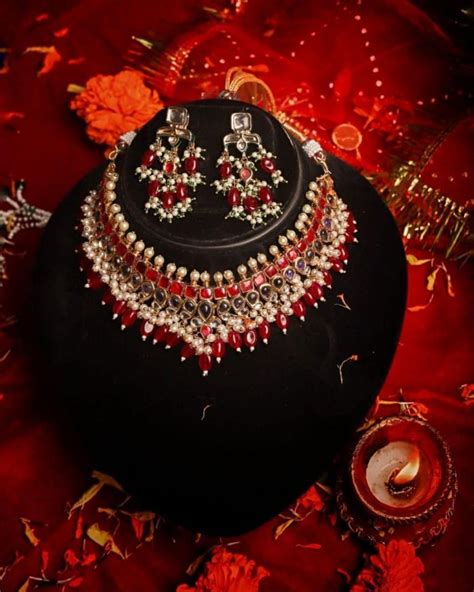 Mesmerize Your Wedding Day With Beauty Of Red - Check How!