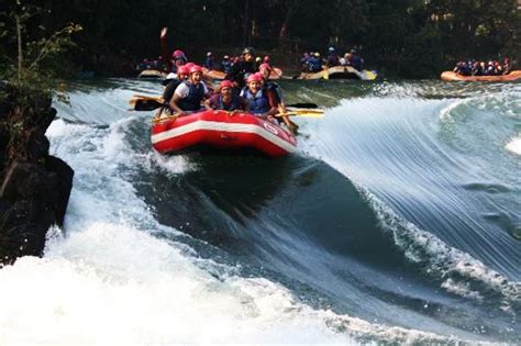 Places To Enjoy River Rafting In India - Hello Travel Buzz
