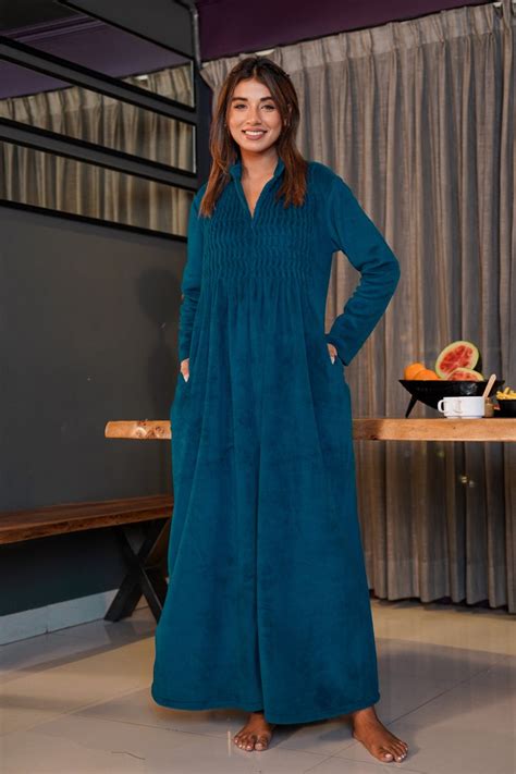 Super Soft Teal Pleated Woollen Maxi - Feathers Closet – FEATHERS CLOSET
