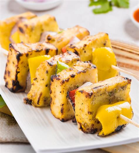 7 best foods that'll help you build muscle | GQ India