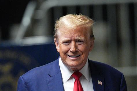 Trump afronta una potencial devolución de 100 millones de dólares en ...