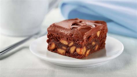 REESE'S Peanut Butter Chip Brownies Recipe | Hersheyland