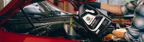 How to change oil | Castrol® USA