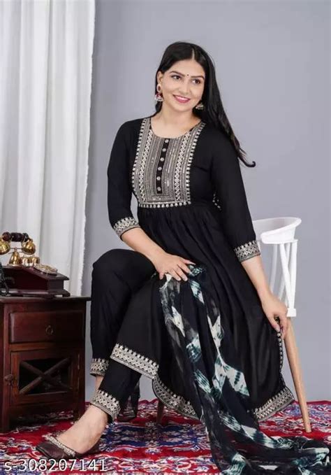 kivanti anarkali kurta with duptta