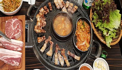 10 Mouth Watering Cuisines To Try in South Korea - lifeberrys.com