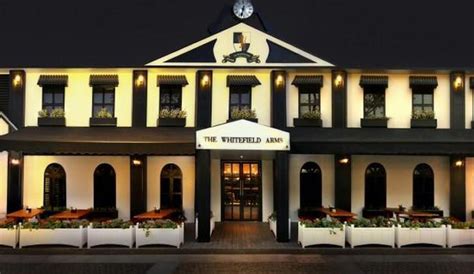 You Can't Miss A Night Of Jazz And Beer At This Brit-Style Pub In ...