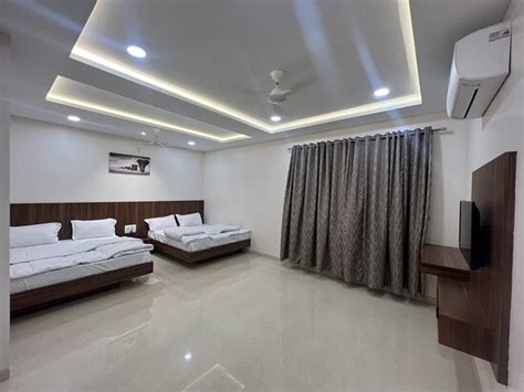 𝗧𝗛𝗘 𝟭𝟬 𝗕𝗘𝗦𝗧 Hotels in Chalisgaon of 2025 (with Prices)