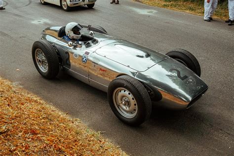 BIAS PLY VS. RADIAL PLY TIRES: WHAT IS THE DIFFERENCE? • STATE OF SPEED