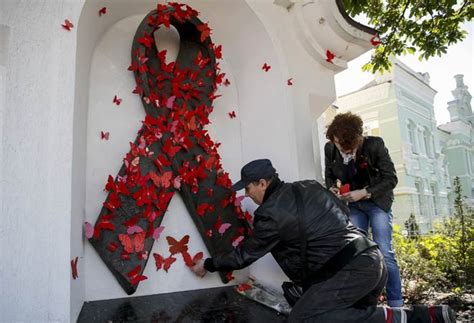 India scraps import duties on AIDS drugs - BusinessToday