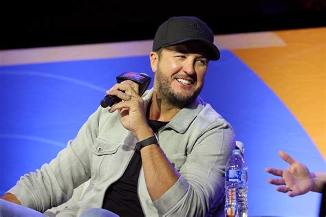 Luke Bryan Responds to Twitter Outrage After Bringing Ron DeSantis on ...