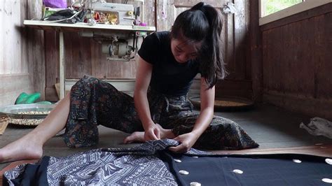 十三妹租了一件侗族非常有名的盛装——侗锦旗袍，实际售价高达近万元【湘西十三妹】