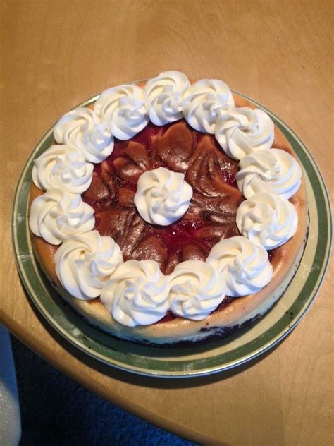 Image result for Raspberry Cheesecake with Oreo Crust