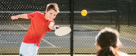 Kids Play Tennis 的图像结果