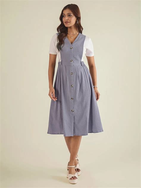 WineRed Women Lavender Solid Pinafore dress with button - Winered
