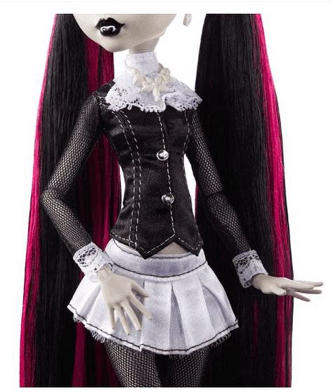 Monster High Doll with Posters, Draculaura in Black India | Ubuy