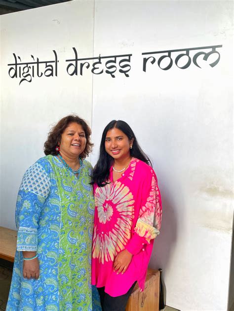 Silver Name Necklace – Digital Dress Room