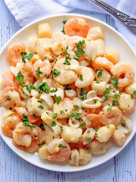 Seafood Mix in Cream Sauce - Healthy Recipes Blog