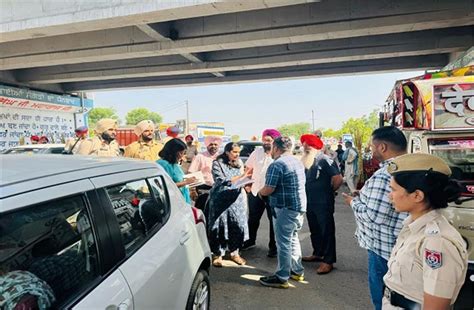 लोकसभा चुनाव: DEO ने की शहर में लगे नाकों की चैकिंग, दिया ये आदेश - lok ...