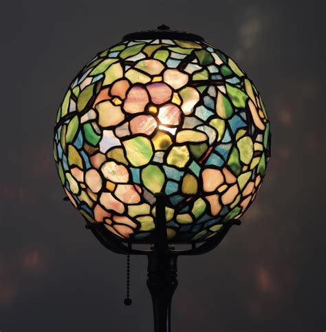 Tiffany lamps - the ultimate guide - Antique Collecting