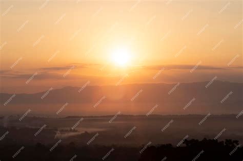 Beautiful Morning View 的图像结果