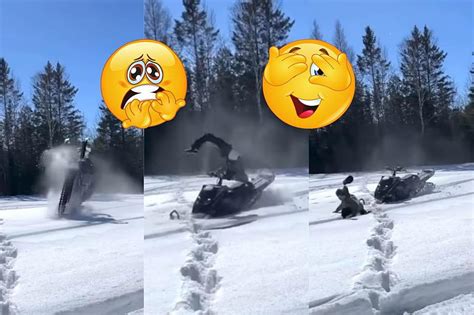 Snowmobile Fails Collection 的图像结果