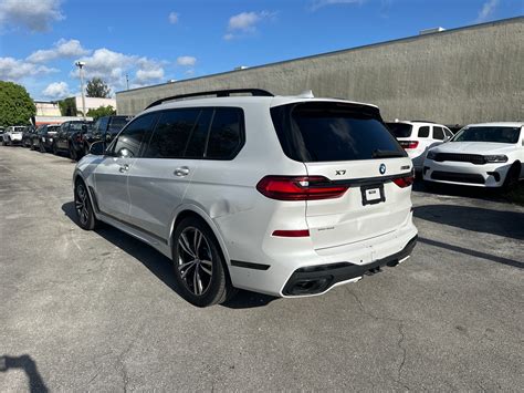 2021 BMW X7