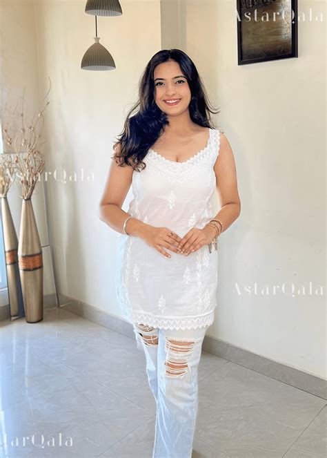 Simran Cotton Chikankari Sleeveless Kurta Top For Women – AstarQala