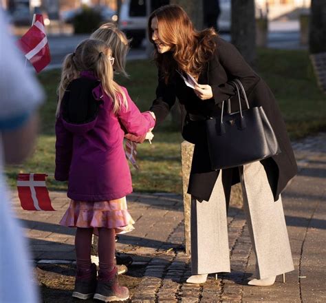 Queen Mary Visits Holbæk Hospital with the Mary Foundation