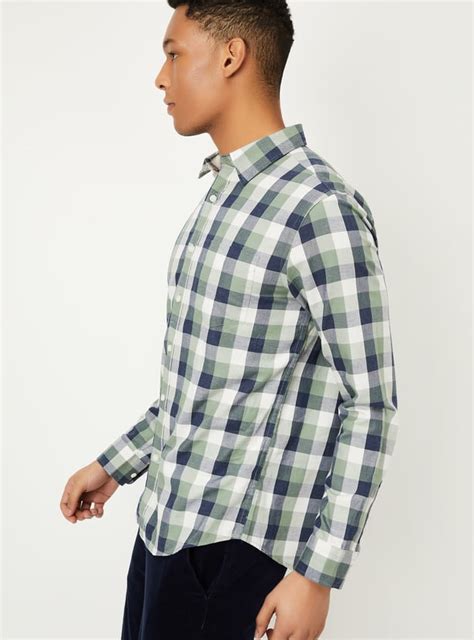 Buy Men Slim Fit Checked Casual Shirt Online at just Rs. 1049.0 ...