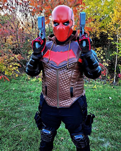 [Cosplay] My Gotham Knights inspired Red Hood cosplay! : r/DCcomics
