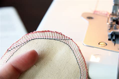 Sewing Elastic with Serger Tutorial 的图像结果