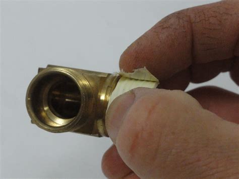 Wrapping Teflon Tape Direction 的图像结果