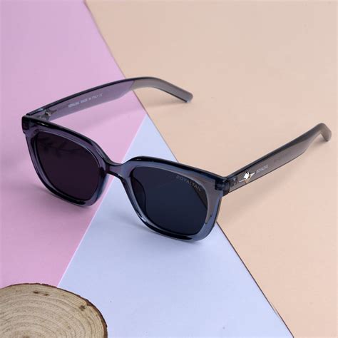 Modern Looks: Trending Sunglasses Styles for Men – ROYALTAIL