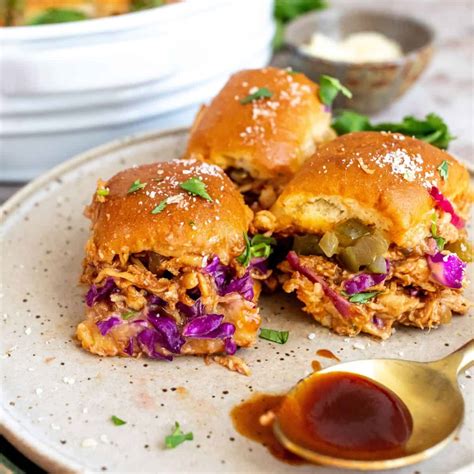 16 Easy and Delicious BBQ Chicken Sliders Recipes – Tastiquo
