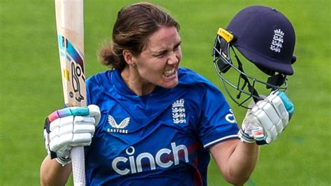 Nat Sciver-Brunt: England all-rounder named ICC Women's Cricketer of ...
