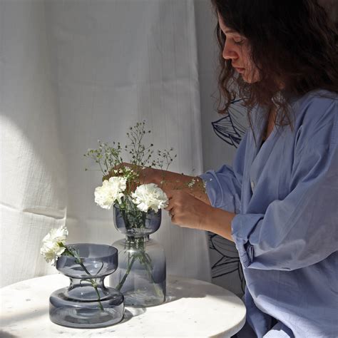 Handcrafted Décor: Slate Grey Glass Vase – Muun Home