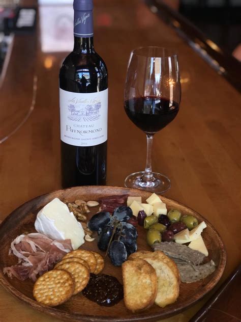 Crystal Lake, IL Restaurants Open for Takeout, Curbside Service and/or ...