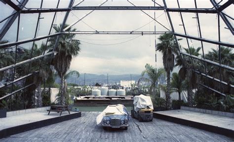 Photographing the Ruins of Beirut’s Devastated Nightlife