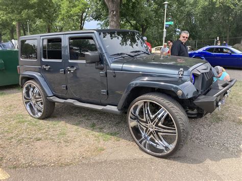 Jeep Wrangler On 30 Inch Rims