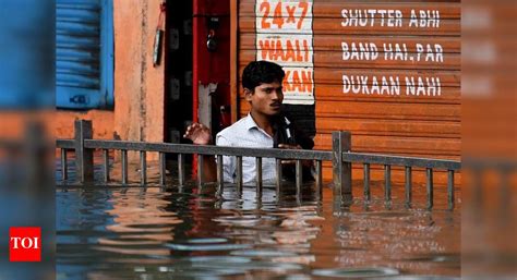 Heavy rains cause waterlogging in Mumbai - GKPro News Breaking