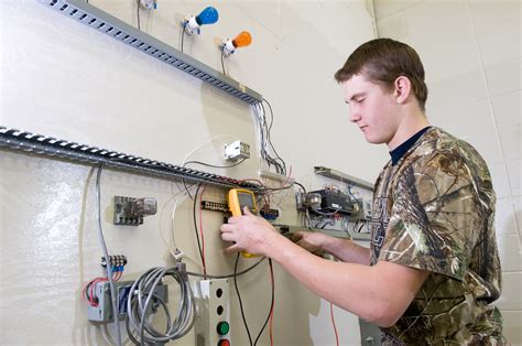 Indian Hills Community College | Life.Changing.Times. Industrial Maintenance Career Academy